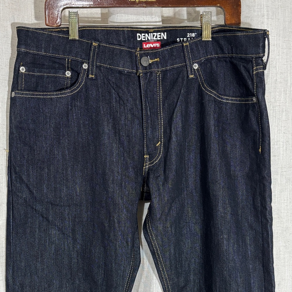 Levi’s Denizen 218 Dark Wash Straight-Leg Jeans with Contrast Stitching